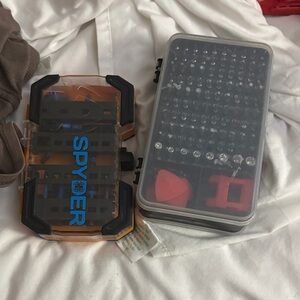 Spyder Black and Blue Tool Set